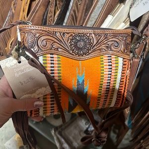 American Darling crossbody